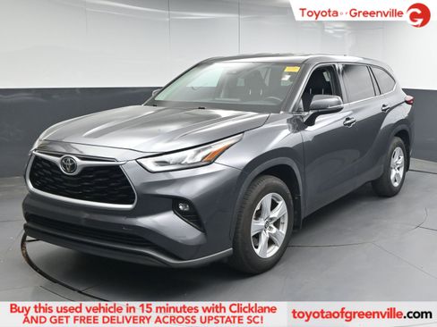 Used 2020 Toyota Highlander LE image 1