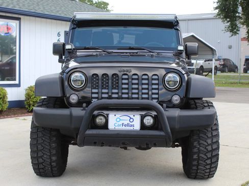 Used 2014 Jeep Wrangler Sport AWD/4WD image 8