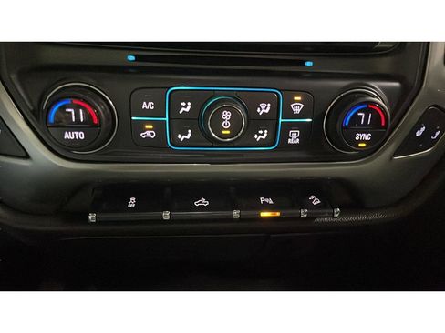 Used 2019 Chevrolet Silverado 1500 LT w/ All Star Edition image 14