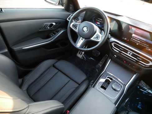 Used 2023 BMW M340i xDrive image 9