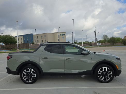 Used 2025 Hyundai Santa Cruz Limited image 2