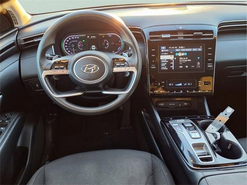 Used 2023 Hyundai Tucson Blue image 5