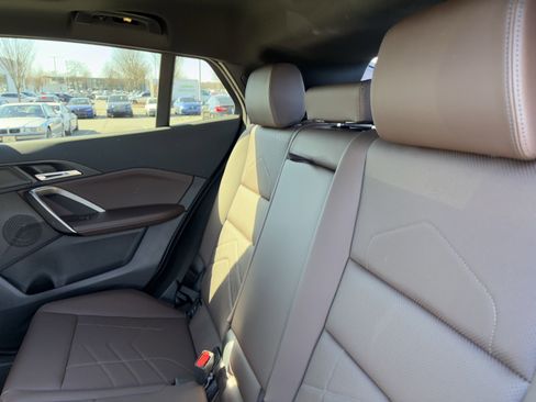 Certified 2025 BMW X2 xDrive28i image 32