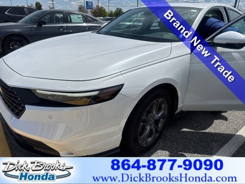 Used 2023 Honda Accord EX-L image 1