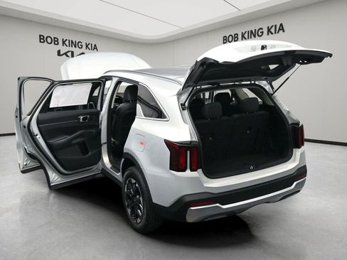 Used 2026 Kia Sorento S w/ S Panoramic Sunroof Package AWD/4WD image 15