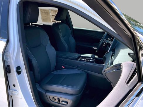 Used 2024 Lexus RX 350 FWD w/ Technology Package image 9