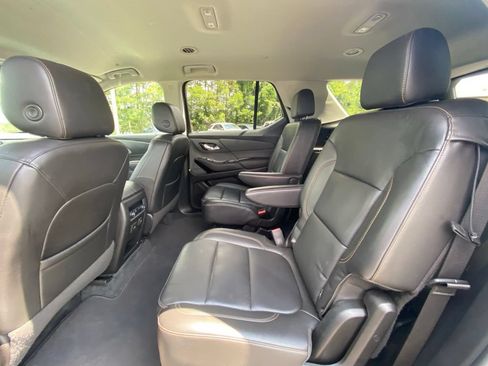 Used 2021 Chevrolet Traverse RS FWD image 33