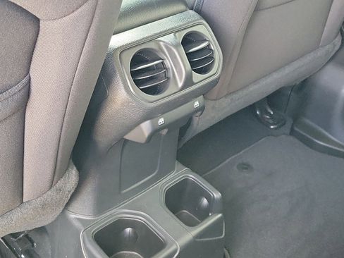 Used 2023 Jeep Wrangler Unlimited Sport image 15