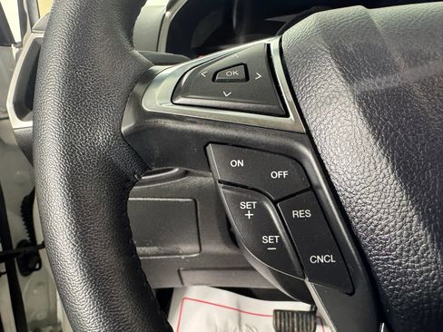 Used 2024 Ford Edge SEL w/ Convenience Package image 15