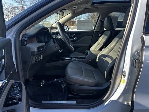 Certified 2025 Lincoln Corsair Reserve w/ Jet Appearance Package image 19