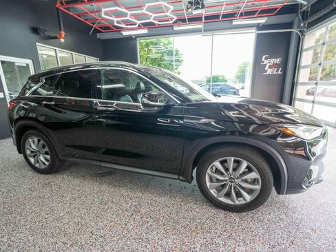 Used 2022 INFINITI QX50 Luxe w/ Cargo Package AWD/4WD image 5