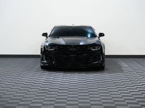 Used 2020 Chevrolet Camaro ZL1 RWD image 4