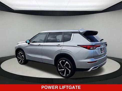 Used 2024 Mitsubishi Outlander SE FWD image 6