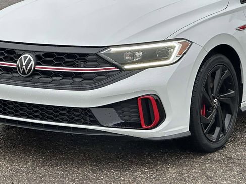 Used 2023 Volkswagen Jetta GLI Autobahn w/ GLI Black Package image 7