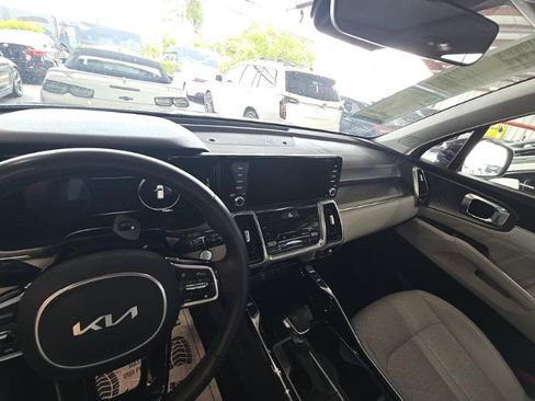 Used 2023 Kia Sorento SX AWD/4WD image 22