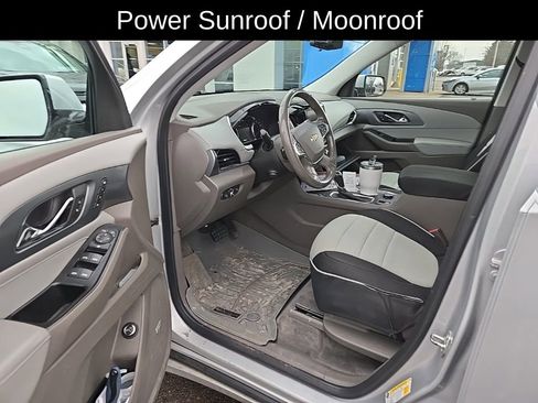 Used 2019 Chevrolet Traverse Premier image 8