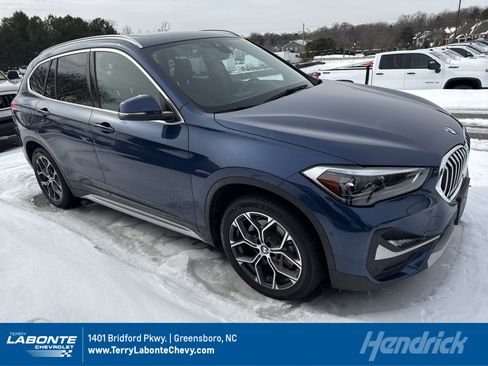 Used 2021 BMW X1 xDrive28i image 1