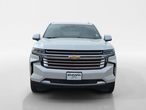 Used 2021 Chevrolet Suburban High Country w/ Premium Package image 10