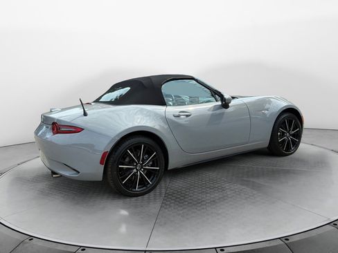 Used 2025 MAZDA MX-5 Miata Grand Touring w/ Weather Package RWD image 7