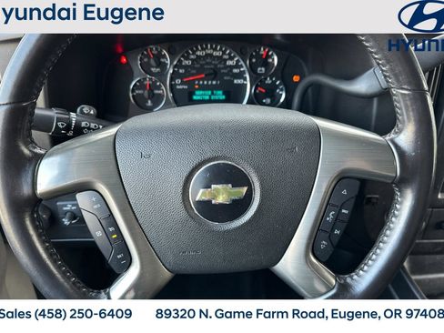 Used 2018 Chevrolet Express 3500 Extended w/ Driver Convenience Package RWD image 27