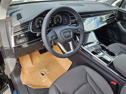 New 2025 Audi Q7 3.0T Premium Plus image 9