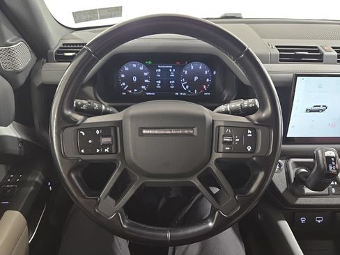 Used 2023 Land Rover Defender 130 X-Dynamic SE AWD/4WD image 13