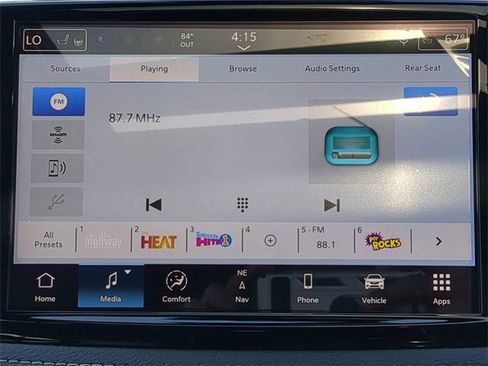 New 2026 Chrysler Pacifica Limited w/ Uconnect Theater Family Group image 24