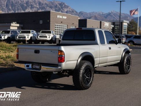 Used 2004 Toyota Tacoma 4x4 Xtracab V6 image 8