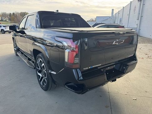 Certified 2024 Chevrolet Silverado EV RST image 15