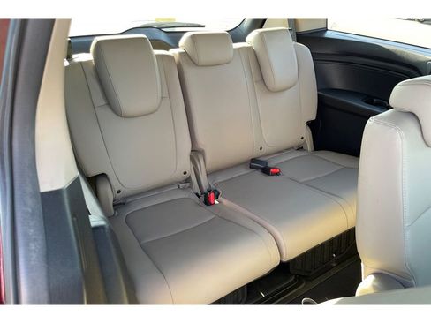 Used 2018 Honda Odyssey EX-L image 19