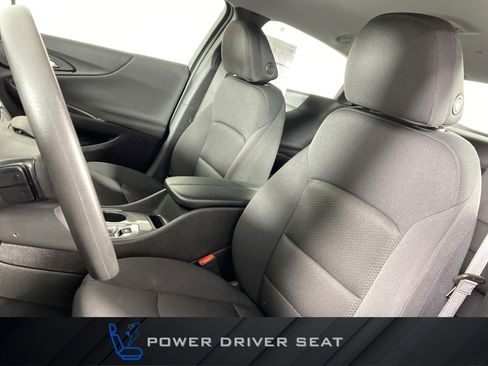 Used 2025 Chevrolet Malibu LT image 17