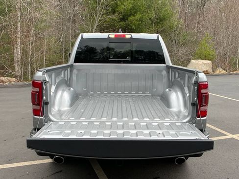 Used 2022 RAM 1500 Laramie AWD/4WD image 23