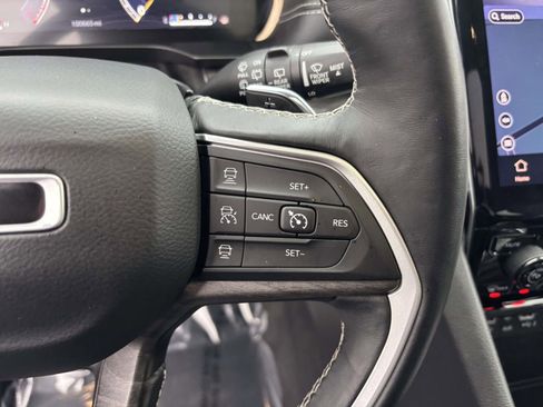 Used 2021 Jeep Grand Cherokee L Limited image 21