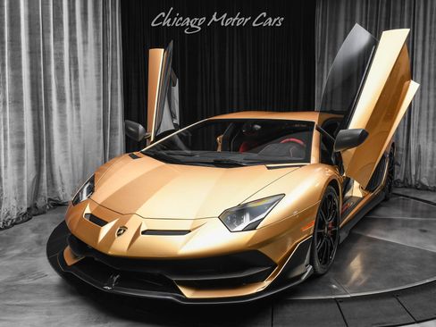 Used 2019 Lamborghini Aventador SVJ AWD/4WD image 2