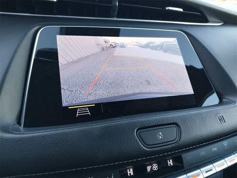 Used 2019 Cadillac XT4 Premium Luxury image 16