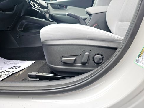 Used 2023 Hyundai Kona SEL image 29