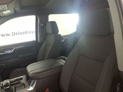 Used 2023 Chevrolet Silverado 1500 RST w/ Convenience Package II AWD/4WD image 13
