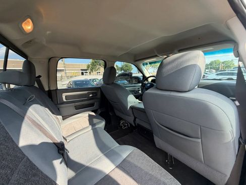 Used 2018 RAM 1500 Lone Star RWD image 11