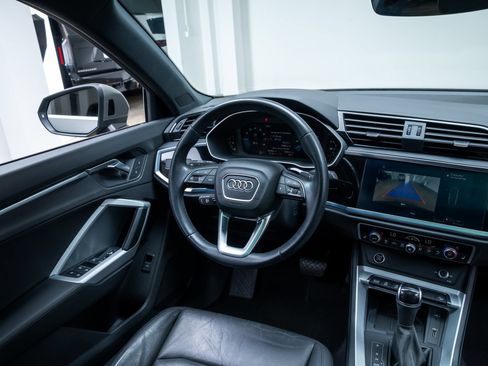 Used 2021 Audi Q3 2.0T Premium Plus w/ Premium Plus Package AWD/4WD image 9