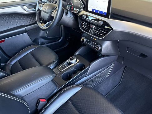 Used 2020 Ford Escape SEL image 13