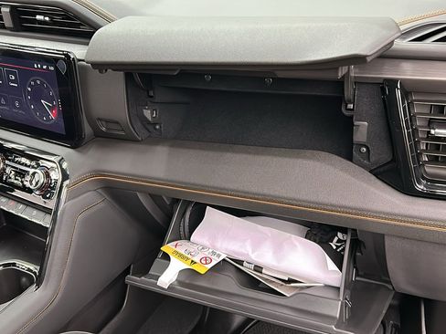 Used 2025 GMC Sierra 1500 AT4 w/ AT4 Premium Package image 39