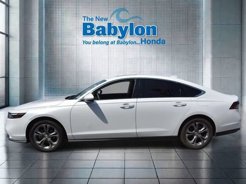 Used 2024 Honda Accord EX image 2