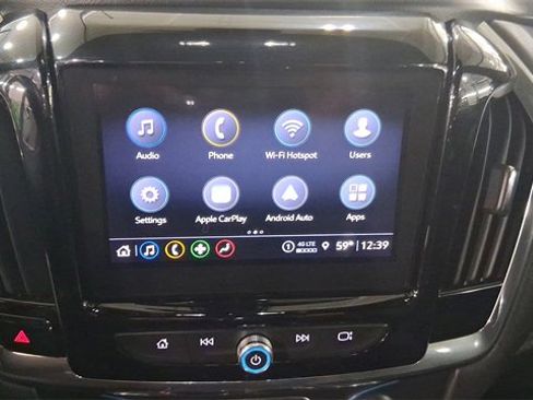 Used 2023 Chevrolet Traverse LT image 11