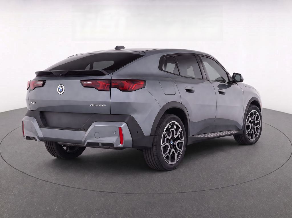 Certified 2025 BMW X2 xDrive28i w/ Premium Package AWD/4WD image 27