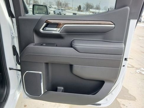 New 2026 GMC Sierra 1500 SLE w/ Preferred Package AWD/4WD image 19