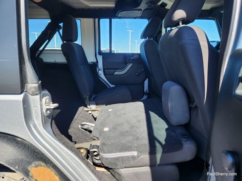 Used 2015 Jeep Wrangler Unlimited Sport image 43