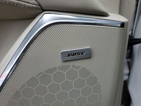 Used 2016 Cadillac Escalade Premium image 25