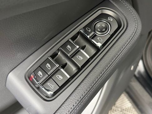 New 2026 Porsche Macan image 34