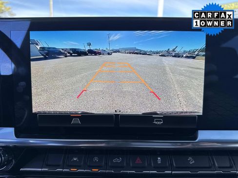 Certified 2023 GMC Sierra 1500 SLT w/ SLT Premium Package image 32