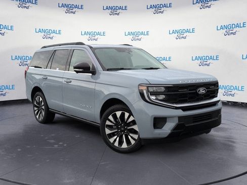 New 2027 Ford Expedition Platinum w/ Driver's Package RWD image 2